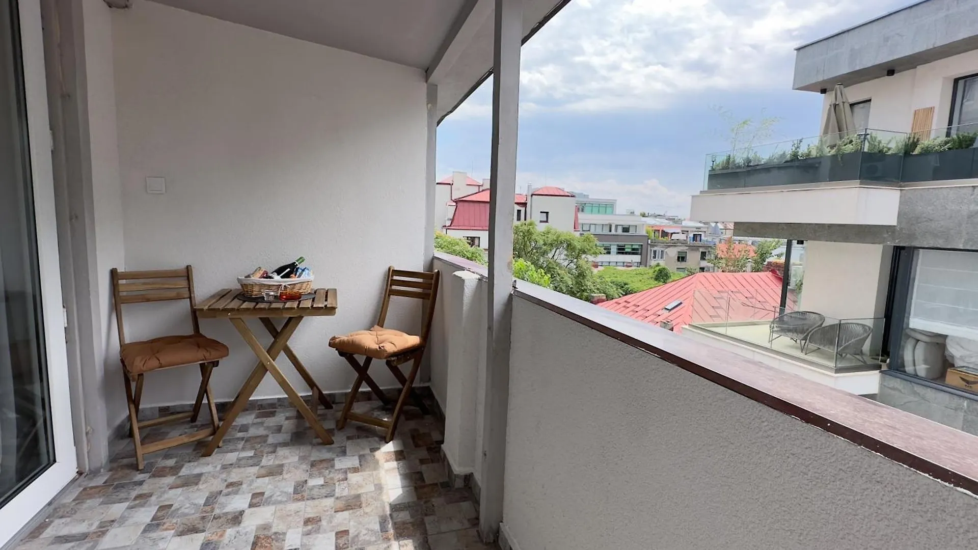 Victoriei - The Historical Part Apartment Bucureşti 0*,
