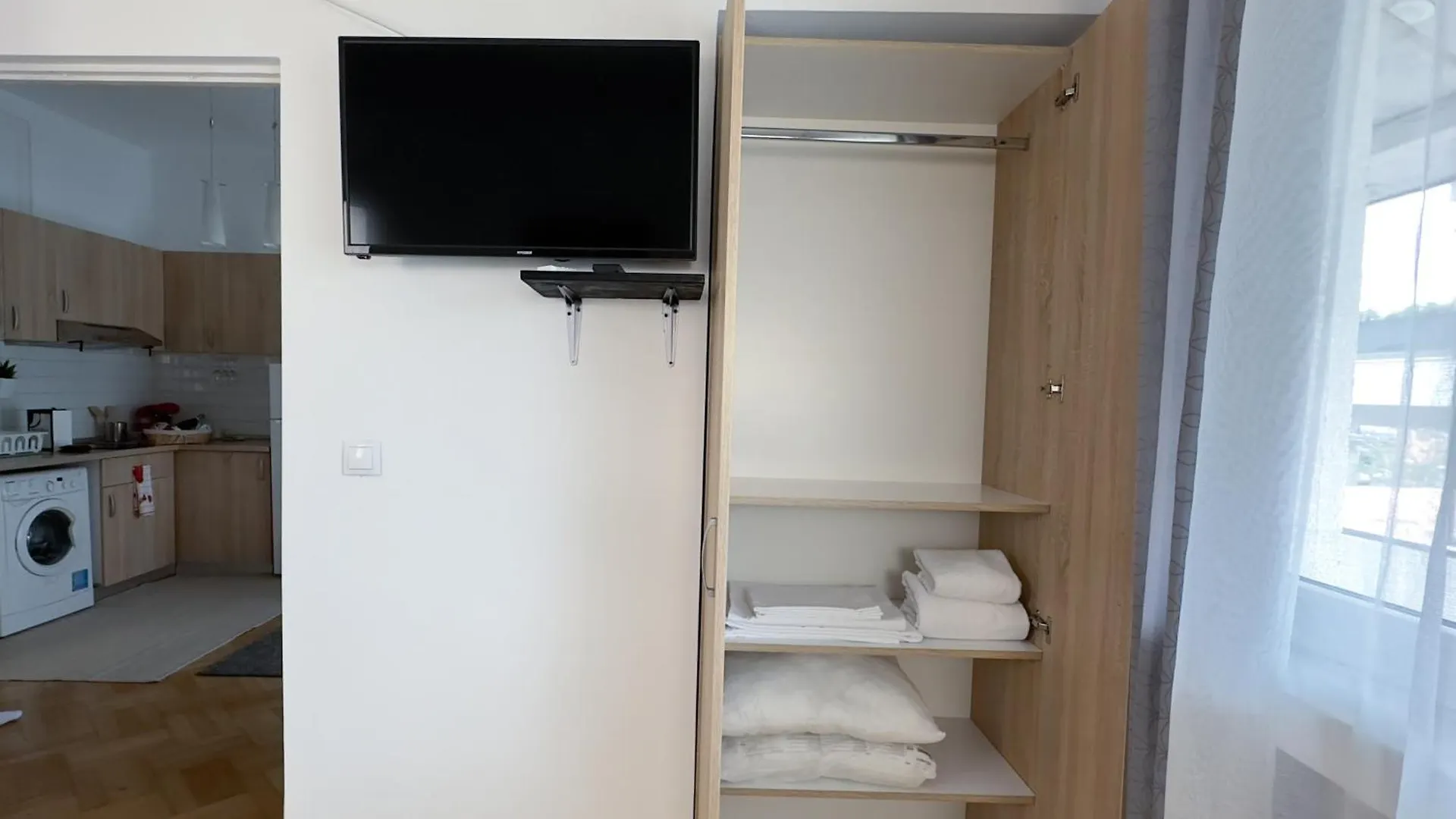 Victoriei - The Historical Part Apartment Bucureşti 0*,
