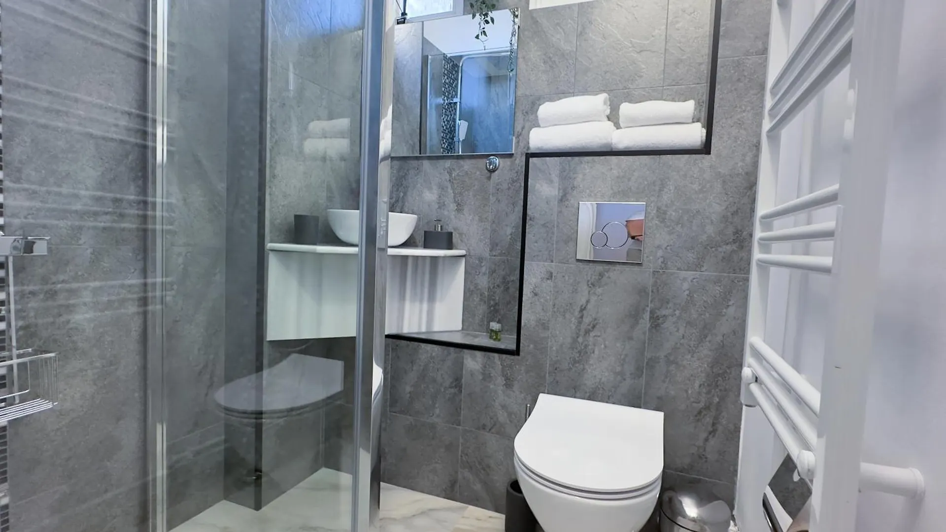 Victoriei - The Historical Part Apartment Bucharest